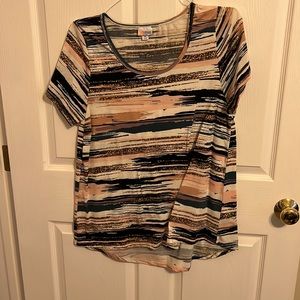 LulaRoe XL Classic T